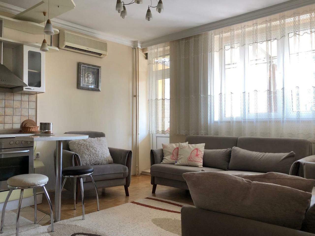 Ulpiana Apartment Prisztina Zewnętrze zdjęcie